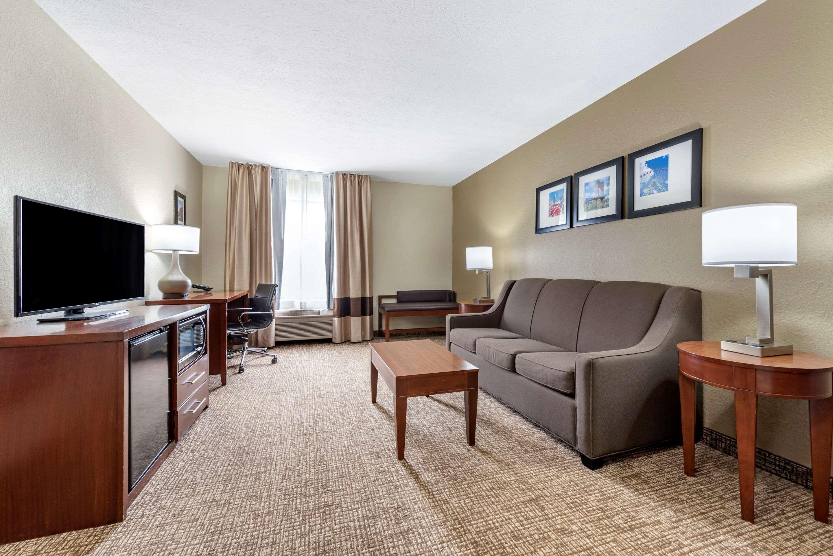 Comfort Inn & Suites Cincinnati Eastgate Εξωτερικό φωτογραφία