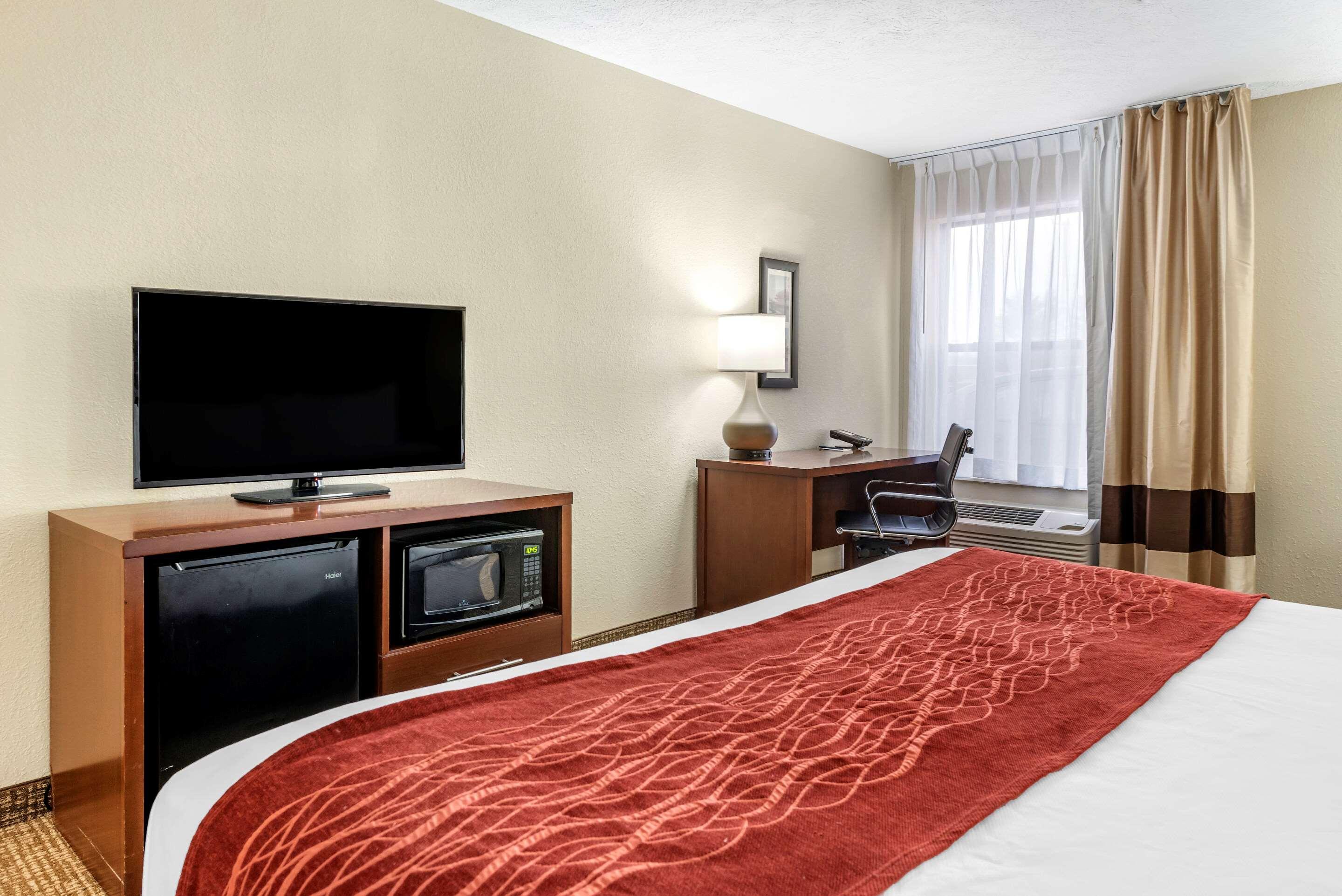 Comfort Inn & Suites Cincinnati Eastgate Εξωτερικό φωτογραφία