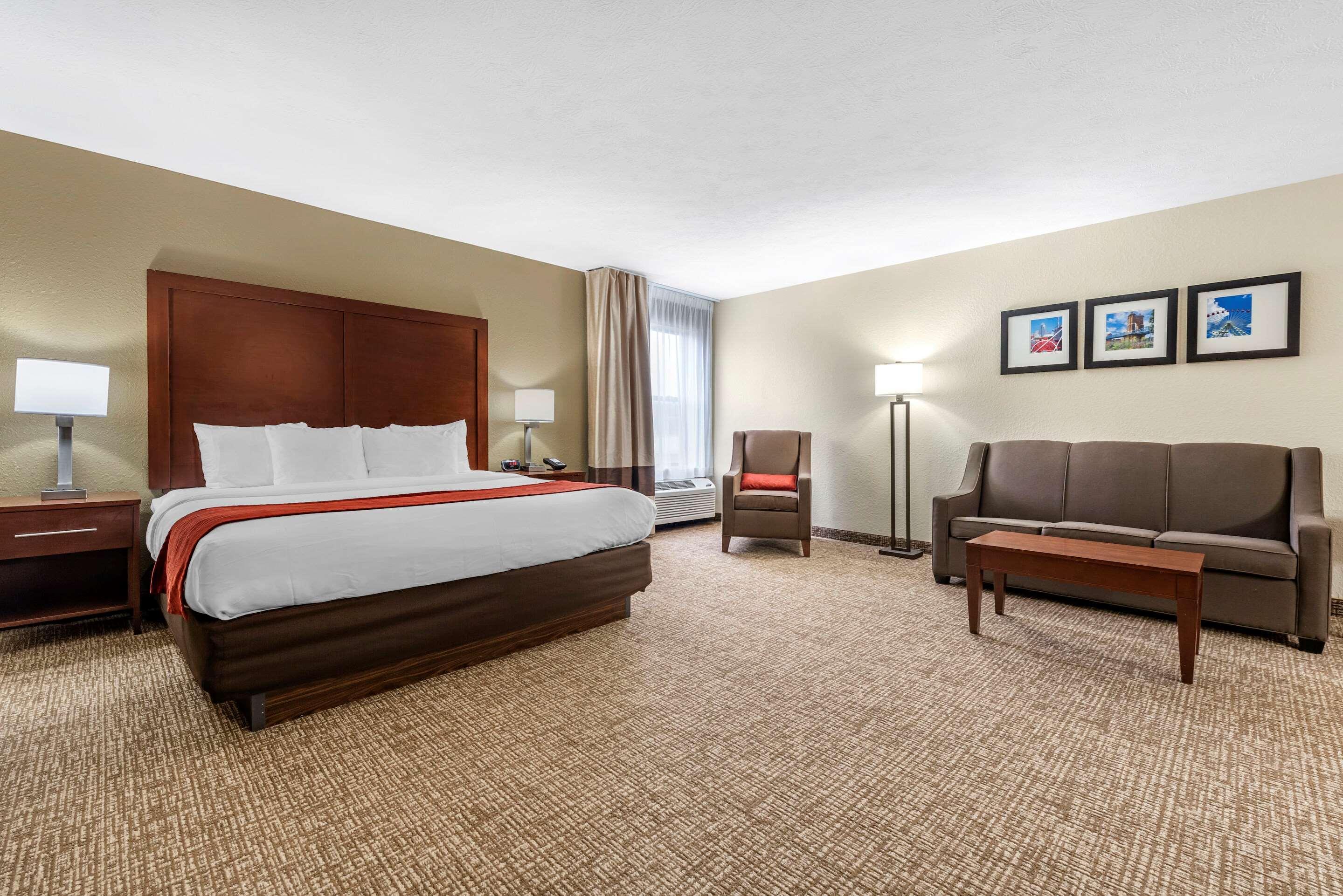 Comfort Inn & Suites Cincinnati Eastgate Εξωτερικό φωτογραφία