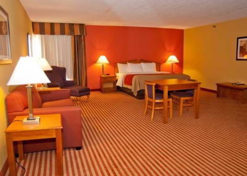 Comfort Inn & Suites Cincinnati Eastgate Εξωτερικό φωτογραφία