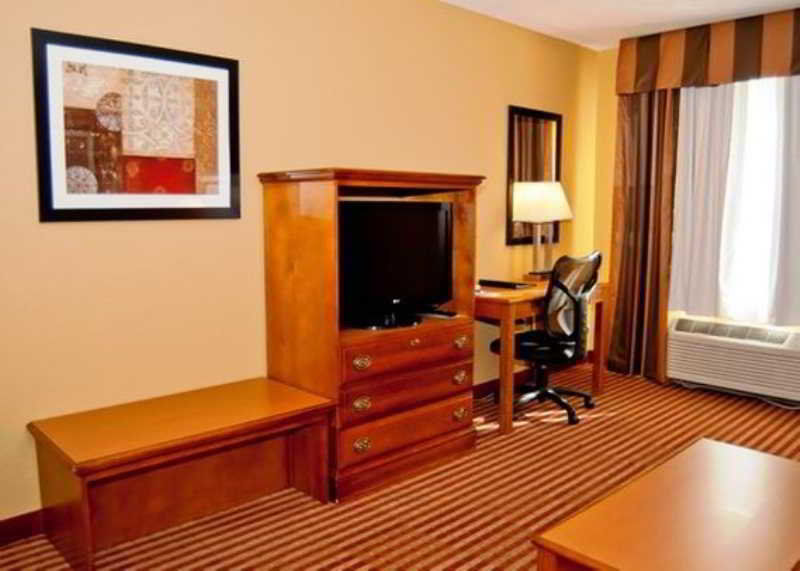 Comfort Inn & Suites Cincinnati Eastgate Δωμάτιο φωτογραφία