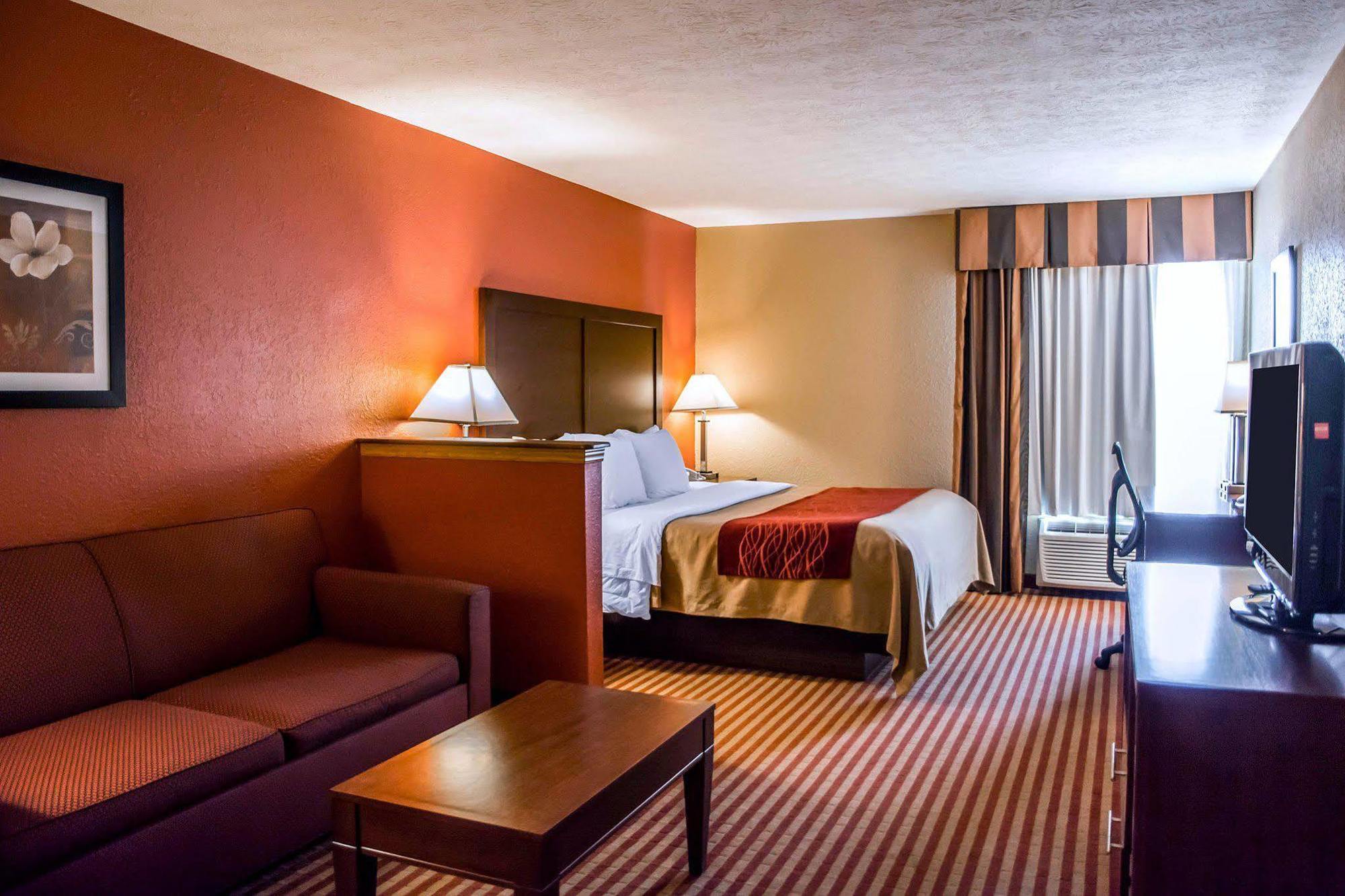 Comfort Inn & Suites Cincinnati Eastgate Εξωτερικό φωτογραφία
