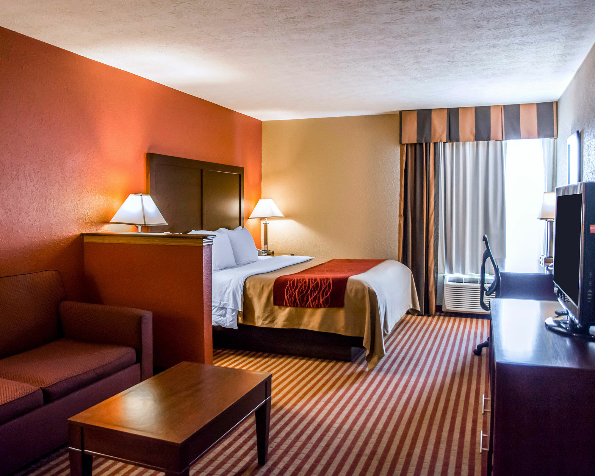Comfort Inn & Suites Cincinnati Eastgate Εξωτερικό φωτογραφία